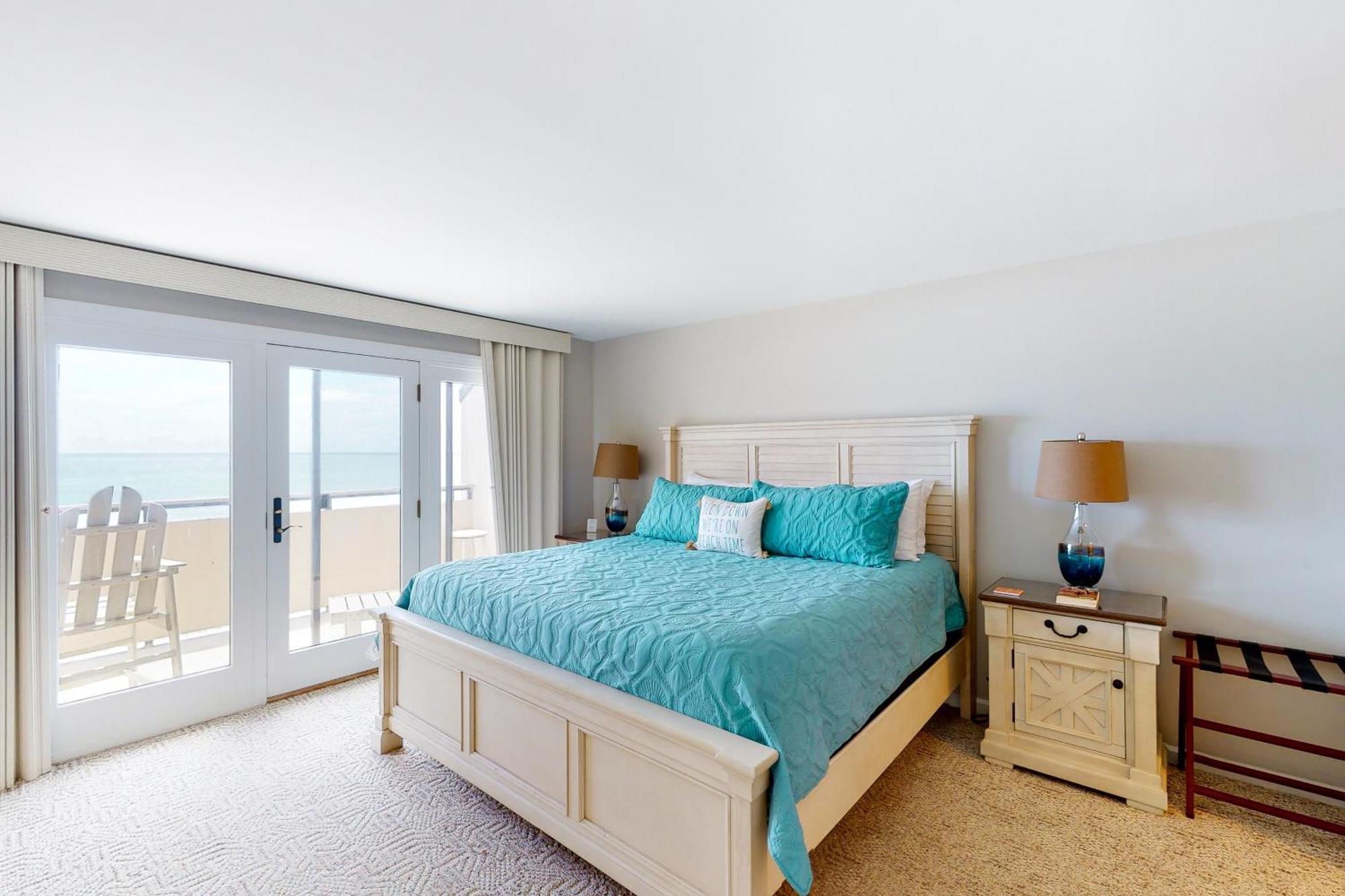 Beachwalk Pine Knoll Shores Room photo
